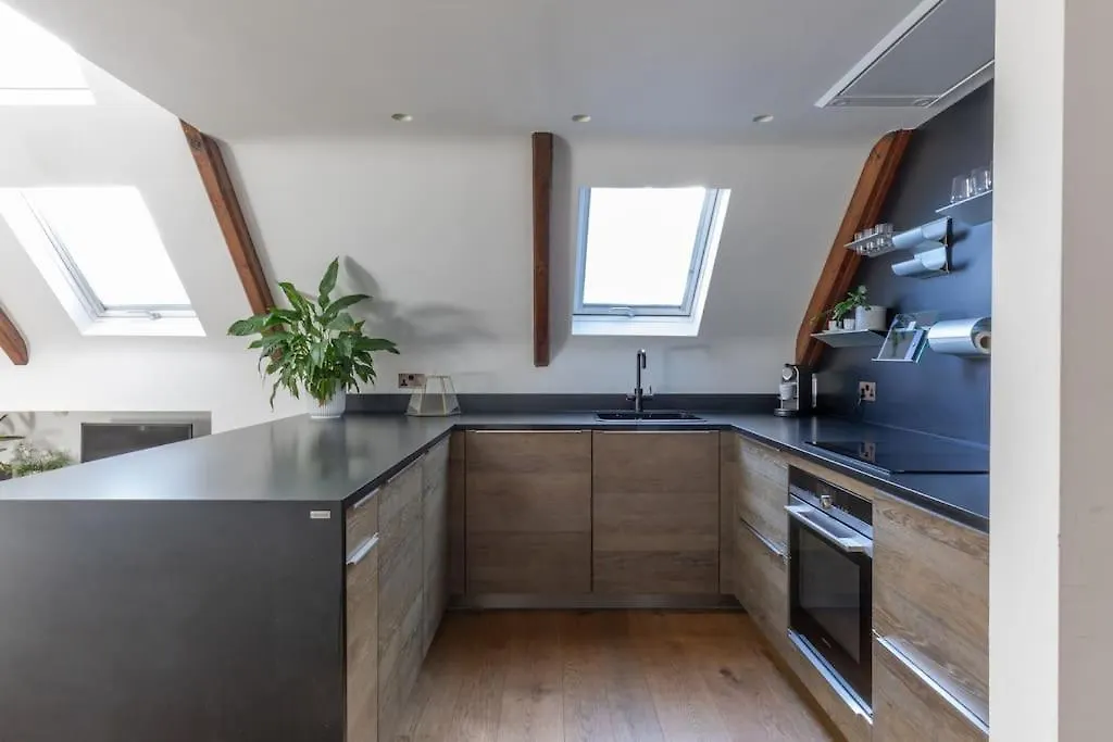 The Loft Apartment Faygate