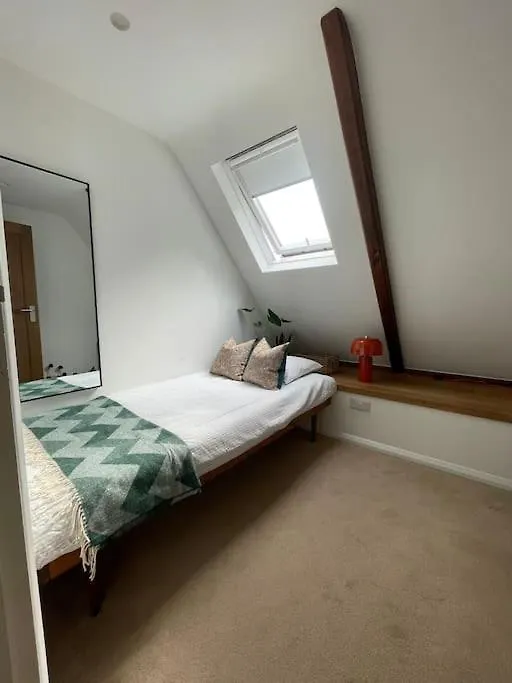 The Loft Apartment Faygate