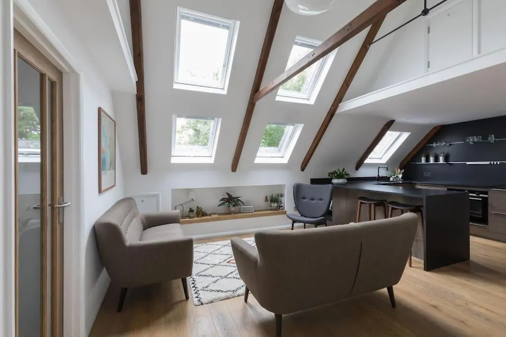 The Loft Apartment Faygate United Kingdom